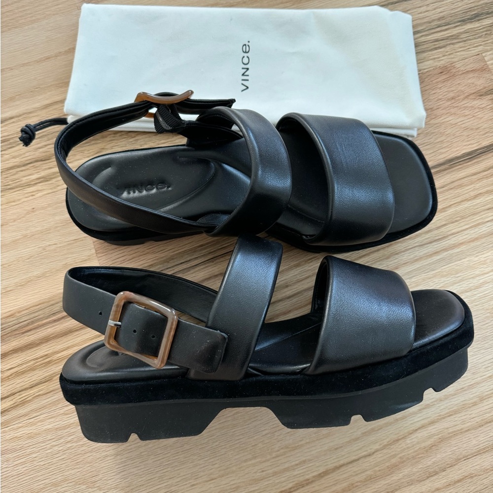 New!!! Never worn. Vince Bowie lug sandal.
